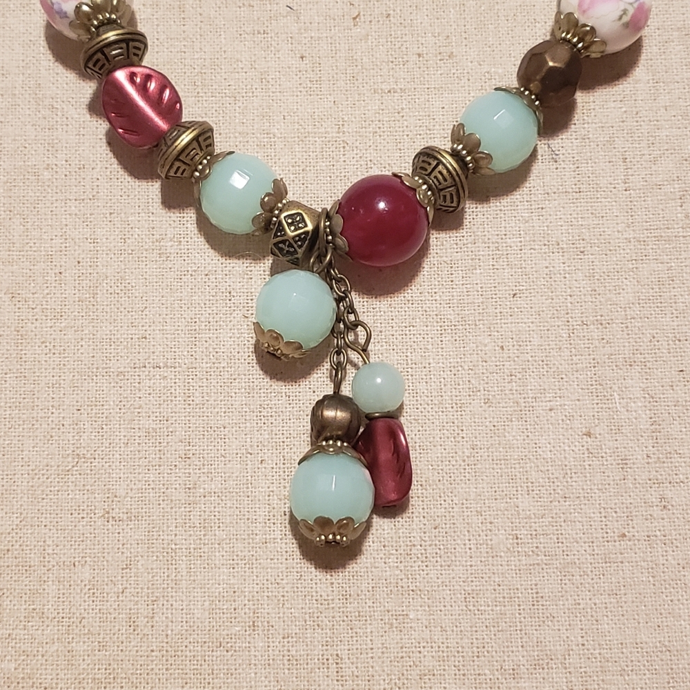 beaded necklace LBVYR